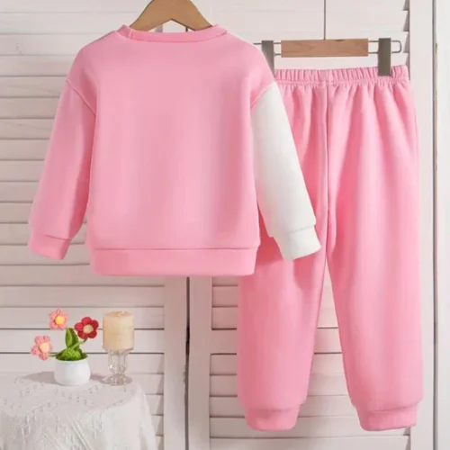 Kids’ Winter Tracksuit – Capivara Heart - Image 3